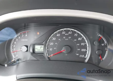 2011 Toyota Sienna Le V6/Le V6 Auto Access Seat from USA, damaged, VIN 5TDKK3DC9BS091956